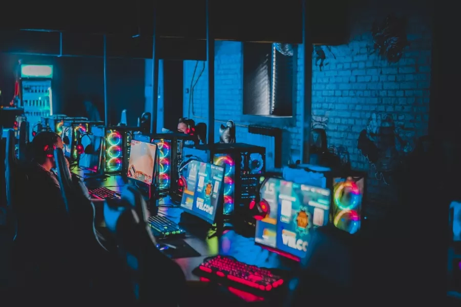 Компьютерный клуб Ваулт 109 в Москве: Киберспорт, Games, Ставкинакиберспорт, Компьютер, Csgo, Dota, Команды, Соревнования,