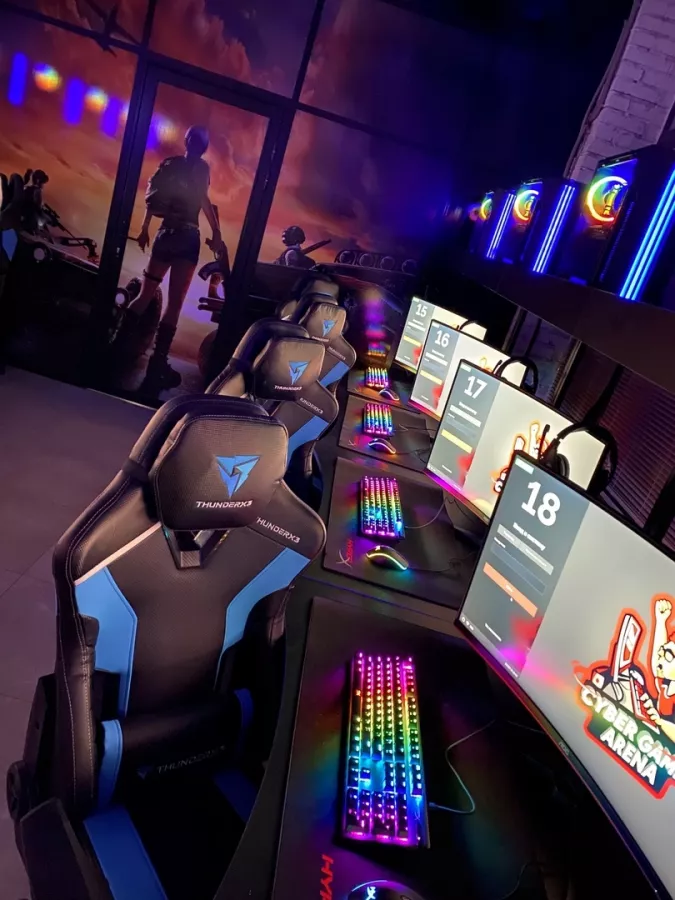 Компьютерный клуб Cyber Game Arena в Москве: Киберспорт, Games, Ставкинакиберспорт, Компьютер, Csgo, Dota, Команды, Соревнования,