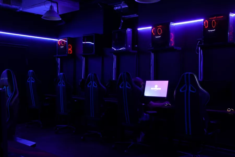 Компьютерный клуб Jat Play в Москве: Киберспорт, Games, Ставкинакиберспорт, Компьютер, Csgo, Dota, Команды, Соревнования,