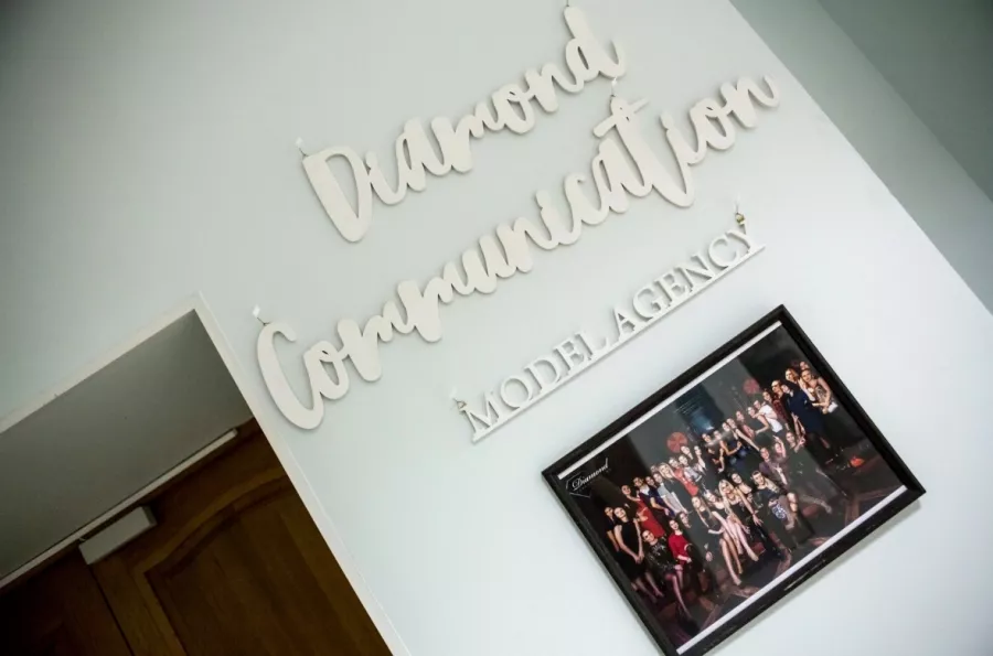 Модельное агентство Diamond Communication в Санкт-Петербурге: Модельное агентство , Промо модели, Я модель, Стать моделью, Показ мод, Подиум, Кастинг, Школа моделей ,