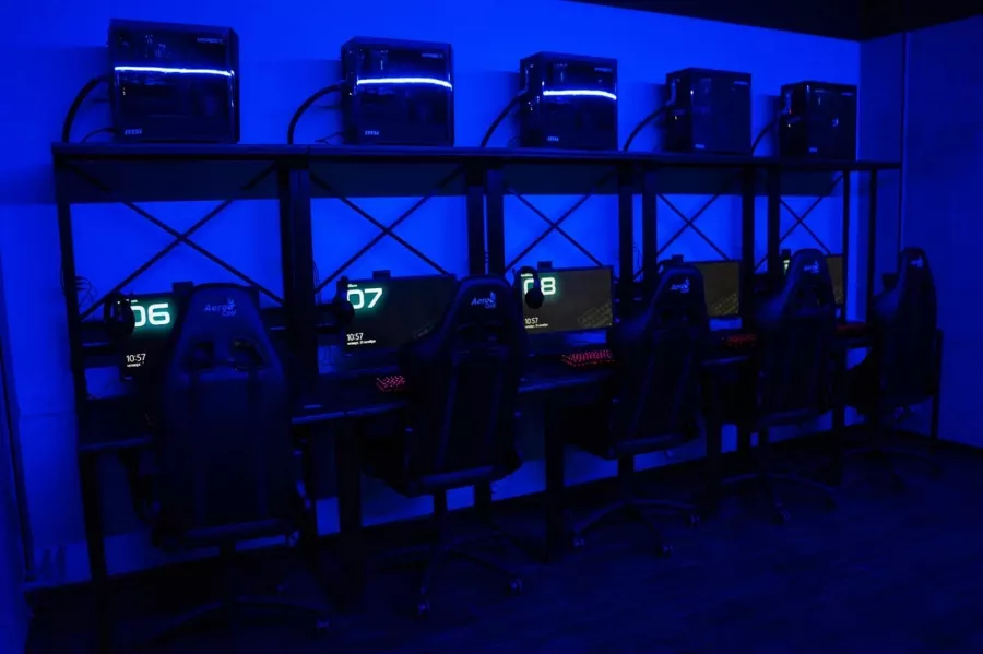 Кибер клуб Gmlab в Москве: Киберспорт, Games, Ставкинакиберспорт, Компьютер, Csgo, Dota, Команды, Соревнования,