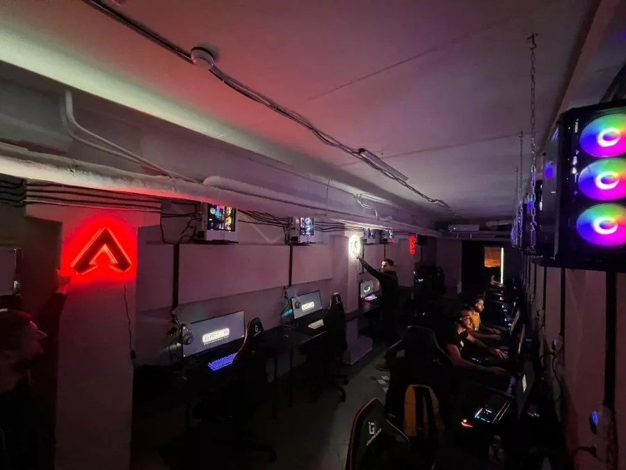 Компьютерный клуб База в Москве: Киберспорт, Games, Компьютерный клуб, Компьютер, Csgo, Dota, Команды, Соревнования,