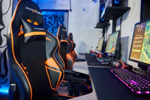 Компьютерный клуб Buff  в  Москве