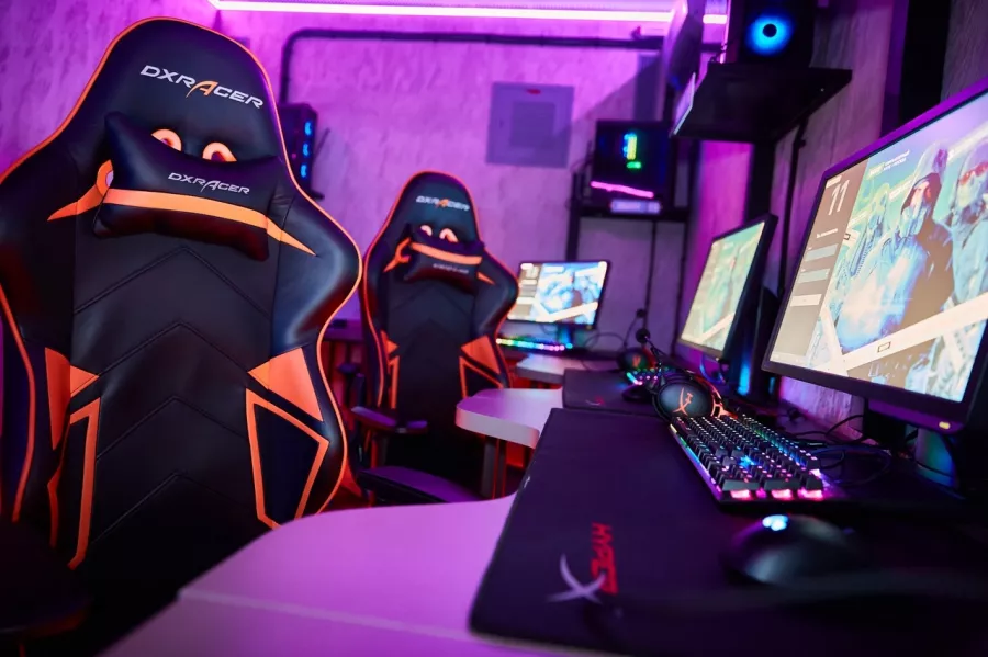 Компьютерный клуб Buff в Москве: Киберспорт, Games, Компьютерный клуб, Компьютер, Csgo, Dota, Команды, Соревнования,