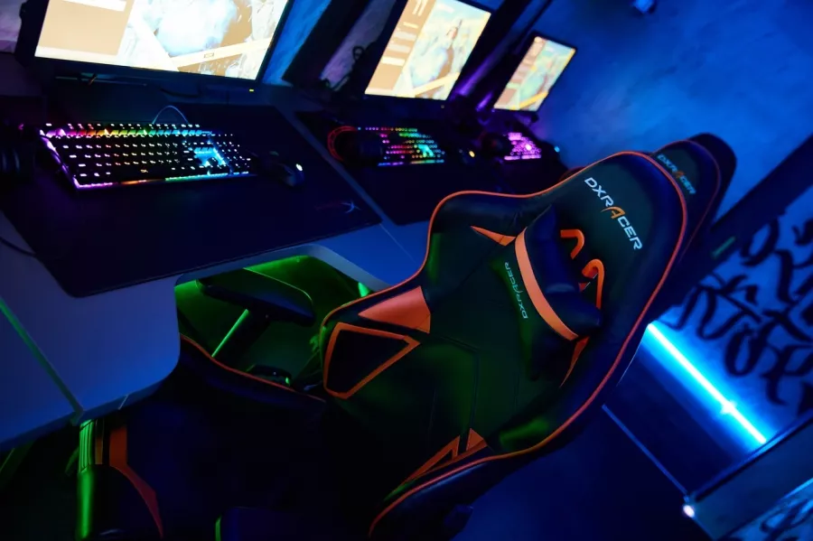 Компьютерный клуб Buff в Москве: Киберспорт, Games, Компьютерный клуб, Компьютер, Csgo, Dota, Команды, Соревнования,