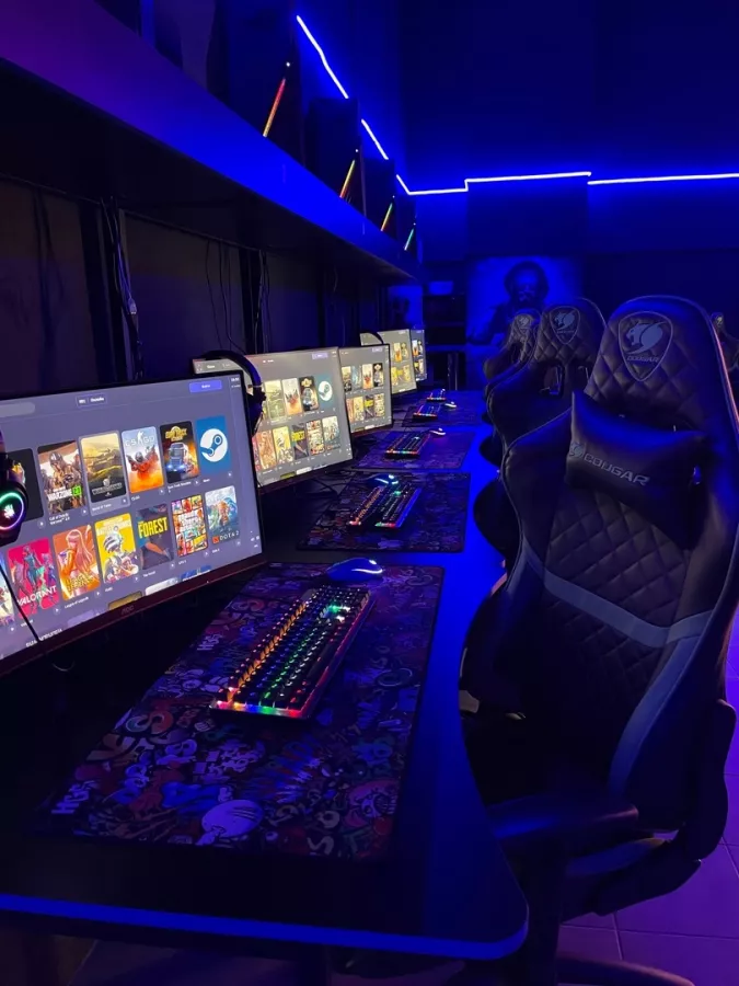 Кибер клуб Элизиум в Москве: Киберспорт, Games, Ставкинакиберспорт, Компьютер, Csgo, Dota, Команды, Соревнования,