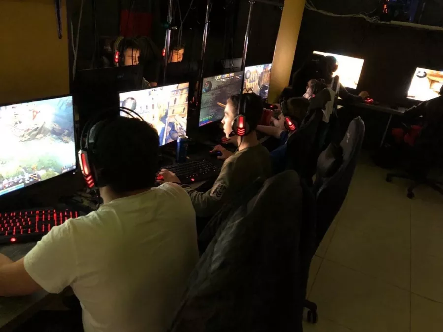 Кибер клуб Cyberz в Москве: Киберспорт, Games, Компьютерный клуб, Компьютер, Csgo, Dota, Команды, Соревнования, Ставкинакиберспорт, Друзья,