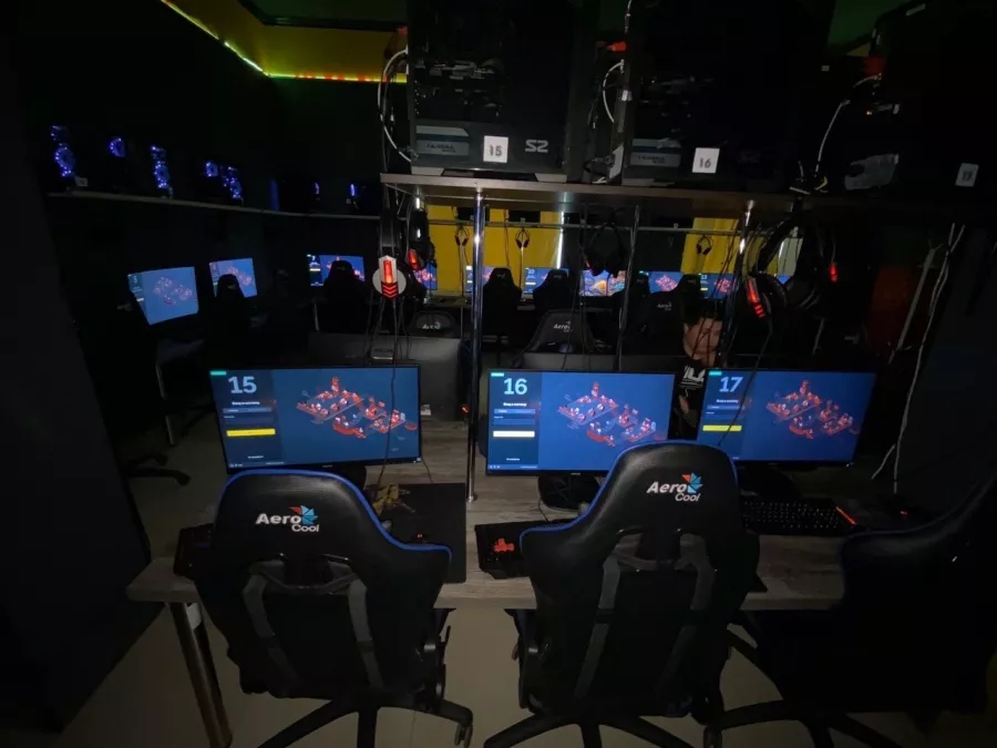 Кибер клуб Cyberz в Москве: Киберспорт, Games, Компьютерный клуб, Компьютер, Csgo, Dota, Команды, Соревнования, Ставкинакиберспорт, Друзья,
