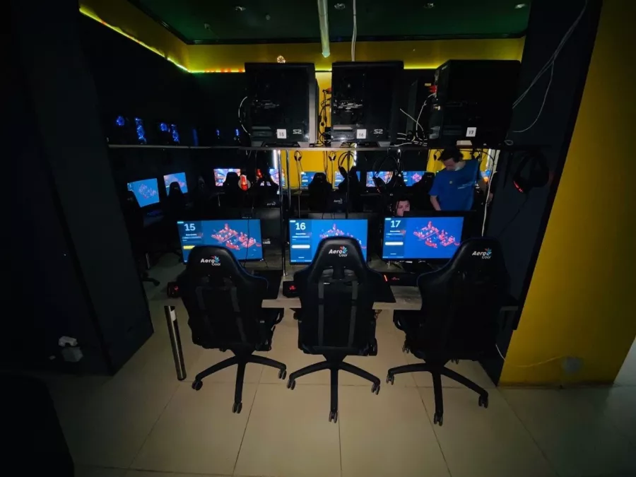 Кибер клуб Cyberz в Москве: Киберспорт, Games, Компьютерный клуб, Компьютер, Csgo, Dota, Команды, Соревнования, Ставкинакиберспорт, Друзья,