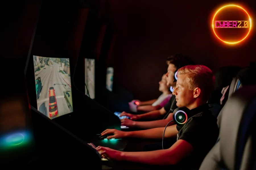 Компьютерный клуб Cyber 2.0 в Москве: Киберспорт, Games, Компьютерный клуб, Компьютер, Csgo, Dota, Команды, Соревнования, Ставкинакиберспорт, Друзья,