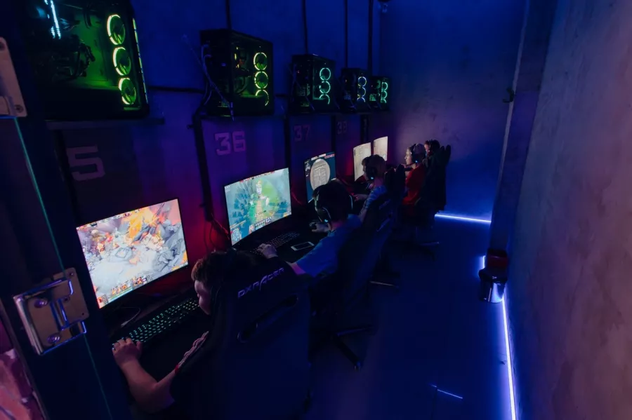 Кибер клуб In. Game в Москве: Киберспорт, Games, Компьютерный клуб, Компьютер, Csgo, Dota, Команды, Соревнования, Ставкинакиберспорт, Друзья,