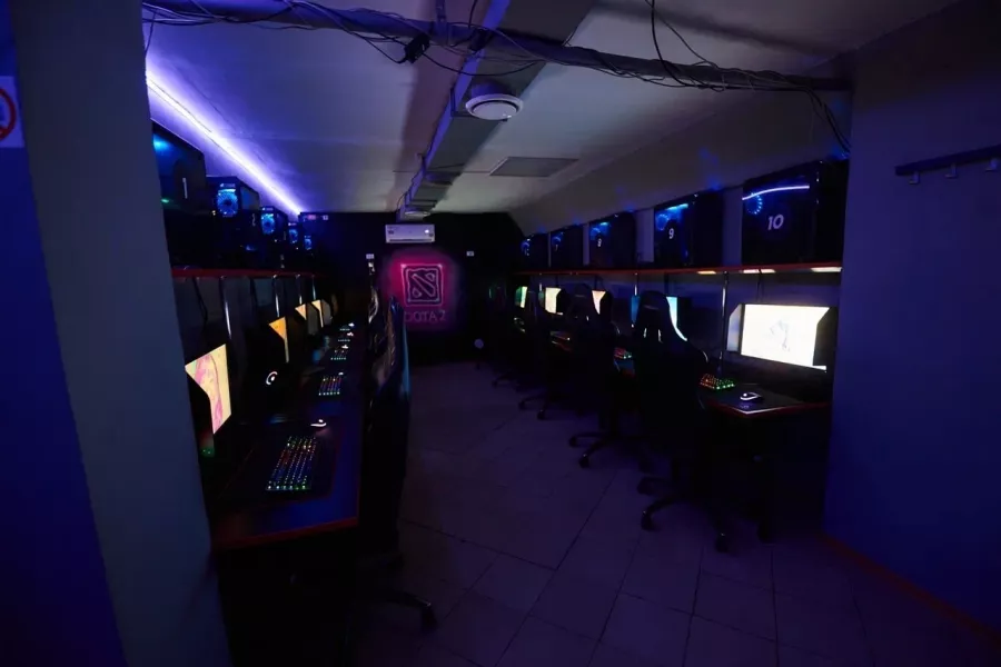 Кибер клуб Arena на Ленинградское в Москве: Киберспорт, Games, Компьютерный клуб, Компьютер, Csgo, Dota, Команды, Соревнования, Ставкинакиберспорт,