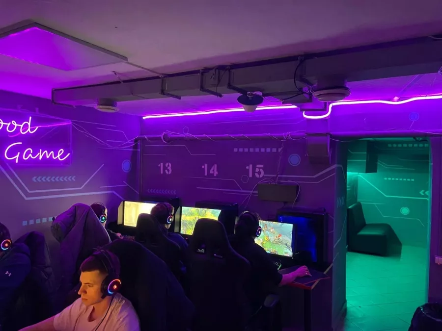 Кибер клуб Arena на Ленинградское в Москве: Киберспорт, Games, Компьютерный клуб, Компьютер, Csgo, Dota, Команды, Соревнования, Ставкинакиберспорт,
