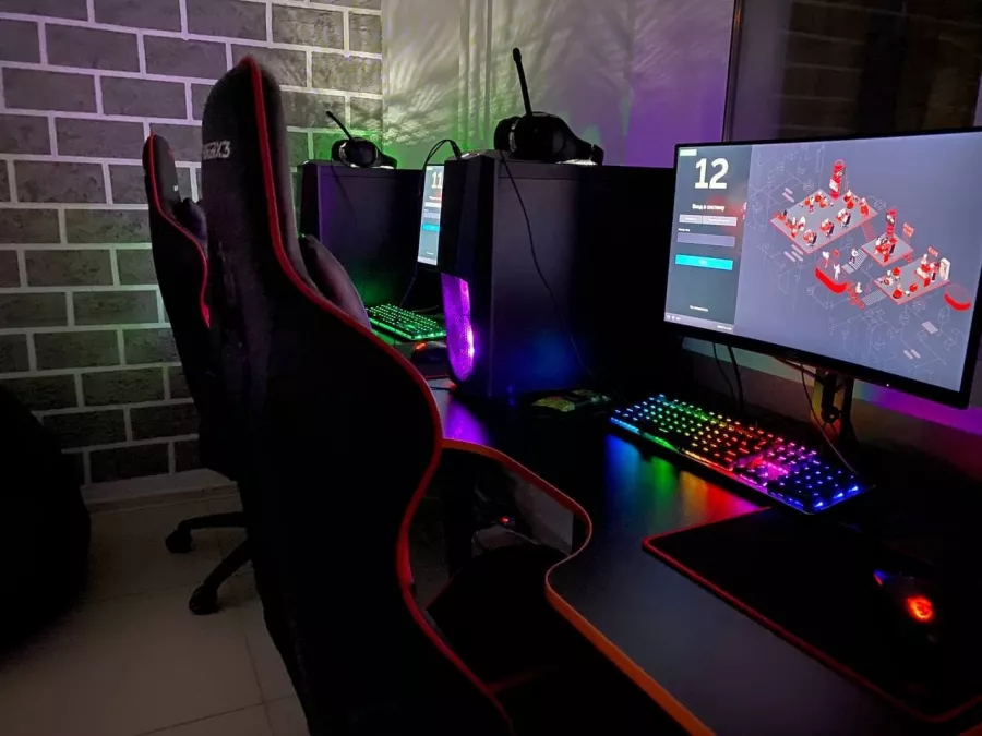 Центр киберспорта Локация в Москве: Киберспорт, Games, Компьютерный клуб, Компьютер, Csgo, Dota, Команды, Соревнования, Ставкинакиберспорт, Друзья,