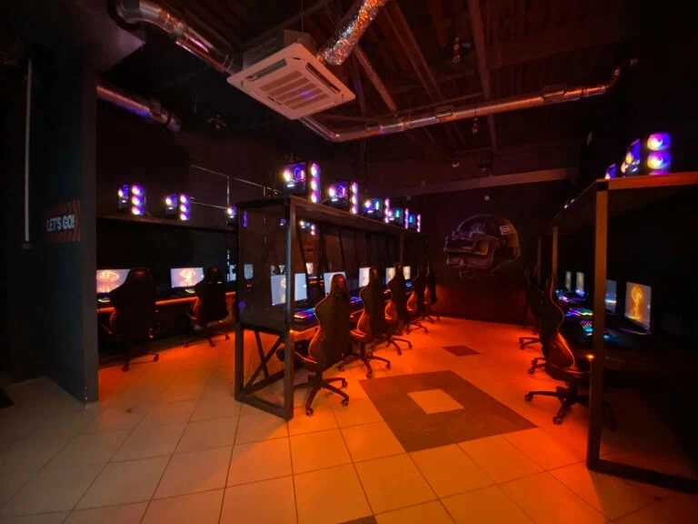 Кибер клуб SavePoint на Юрловском в Москве: Киберспорт, Games, Компьютерный клуб, Компьютер, Csgo, Dota, Команды, Соревнования, Ставкинакиберспорт, Друзья,