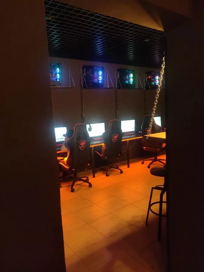 Кибер клуб SavePoint на Дубнинской в Москве: Киберспорт, Games, Компьютерный клуб, Компьютер, Csgo, Dota, Команды, Соревнования, Ставкинакиберспорт, Друзья,