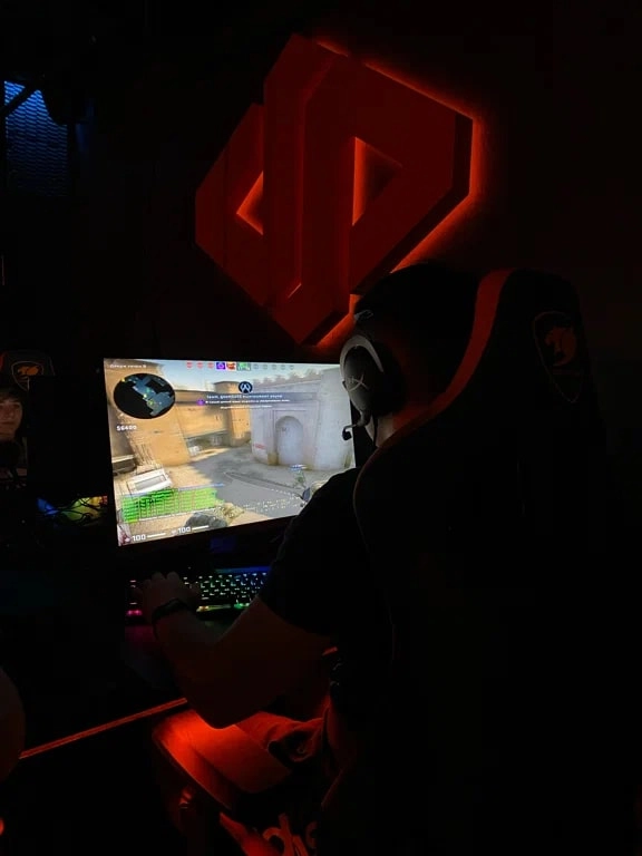 Кибер клуб SavePoint на Дмитровском в Москве: Киберспорт, Games, Компьютерный клуб, Компьютер, Csgo, Dota, Команды, Соревнования, Ставкинакиберспорт, Друзья,