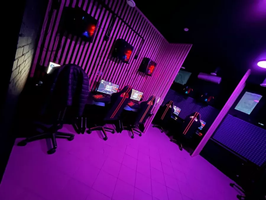 Компьютерный клуб Дизарм в Санкт-Петербурге: Киберспорт, Games, Компьютерный клуб, Компьютер, Csgo, Dota, Команды, Соревнования, Ставкинакиберспорт, Друзья,