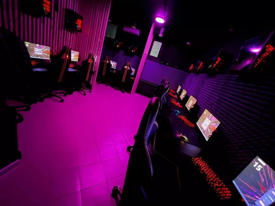 Компьютерный клуб Дизарм в Санкт-Петербурге: Киберспорт, Games, Компьютерный клуб, Компьютер, Csgo, Dota, Команды, Соревнования, Ставкинакиберспорт, Друзья,