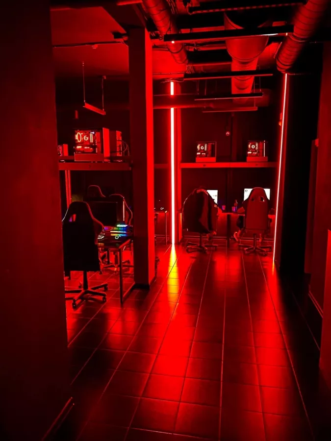 Компьютерный клуб Darkwall на Адмирала Черокова в Санкт-Петербурге: Киберспорт, Games, Компьютерный клуб, Компьютер, Csgo, Dota, Команды, Соревнования, Ставкинакиберспорт, Друзья,