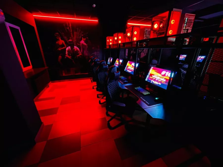 Компьютерный клуб Darkwall на Большевикова в Санкт-Петербурге: Киберспорт, Games, Компьютерный клуб, Компьютер, Csgo, Dota, Команды, Соревнования, Ставкинакиберспорт, Друзья,