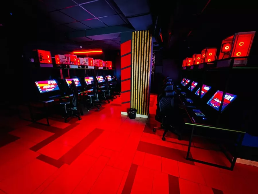 Компьютерный клуб Darkwall на Большевикова в Санкт-Петербурге: Киберспорт, Games, Компьютерный клуб, Компьютер, Csgo, Dota, Команды, Соревнования, Ставкинакиберспорт, Друзья,