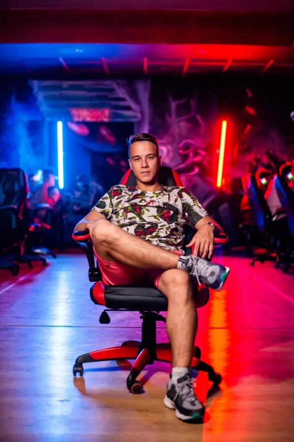 Компьютерный клуб Tron Games Zone в Санкт-Петербурге: Киберспорт, Games, Компьютерный клуб, Компьютер, Csgo, Dota, Команды, Соревнования, Ставкинакиберспорт, Друзья,