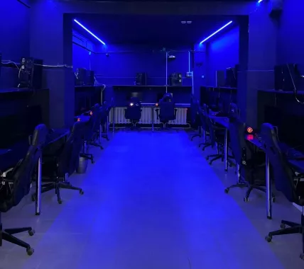 Кибер клуб "Kingplay"