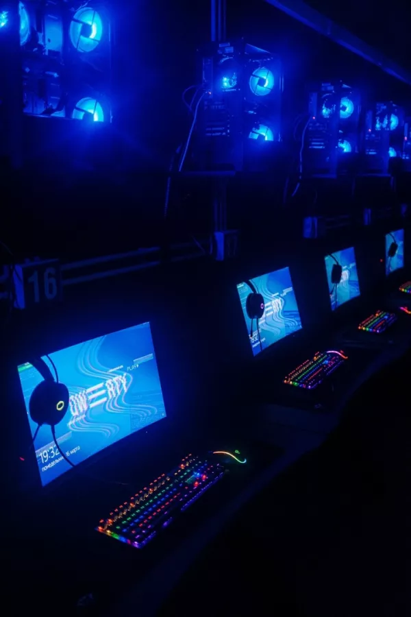 Компьютерный клуб Qwerty в Санкт-Петербурге: Киберспорт, Games, Компьютерный клуб, Компьютер, Csgo, Dota, Команды, Соревнования, Ставкинакиберспорт, Друзья,