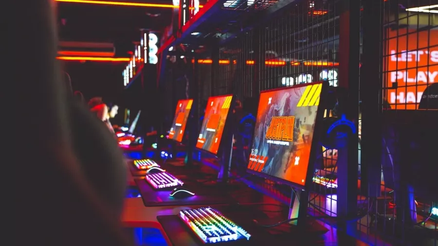 Кибер клуб Justplay в Санкт-Петербурге: Киберспорт, Games, Компьютерный клуб, Компьютер, Csgo, Dota, Команды, Соревнования, Ставкинакиберспорт, Друзья,