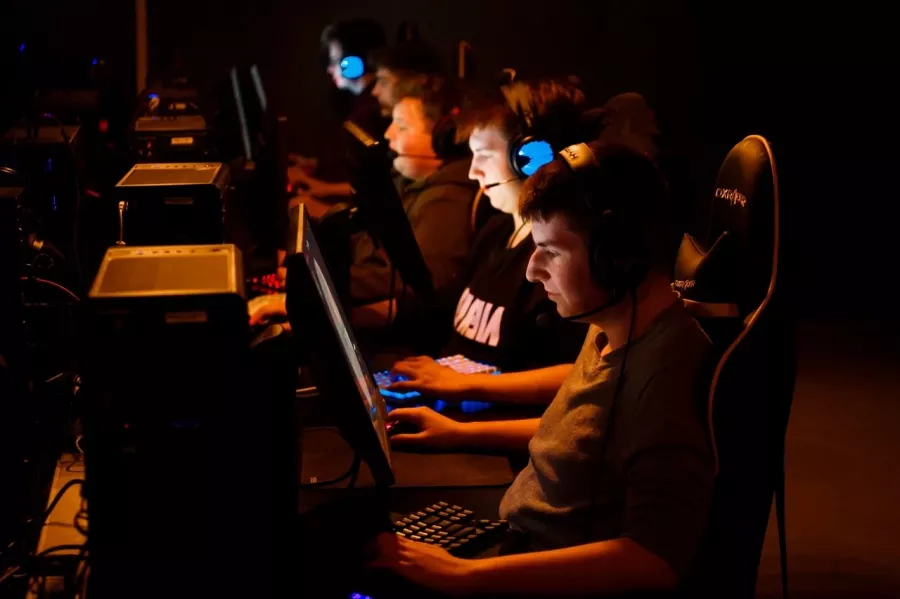 Компьютерный клуб Baza в Санкт-Петербурге: Киберспорт, Games, Компьютерный клуб, Компьютер, Csgo, Dota, Команды, Соревнования, Ставкинакиберспорт, Друзья,