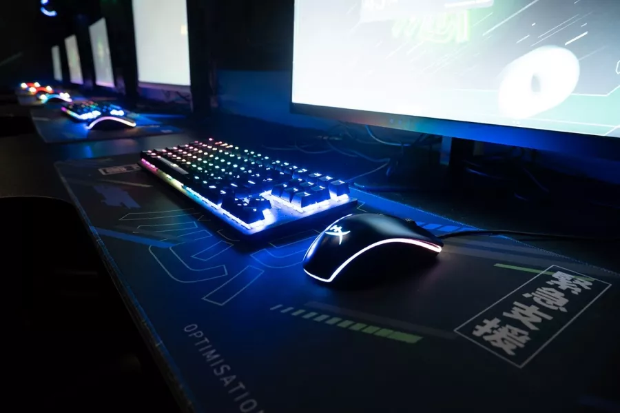 Кибер клуб HealPoint в Санкт-Петербурге: Киберспорт, Games, Компьютерный клуб, Компьютер, Csgo, Dota, Команды, Соревнования, Ставкинакиберспорт, Друзья,
