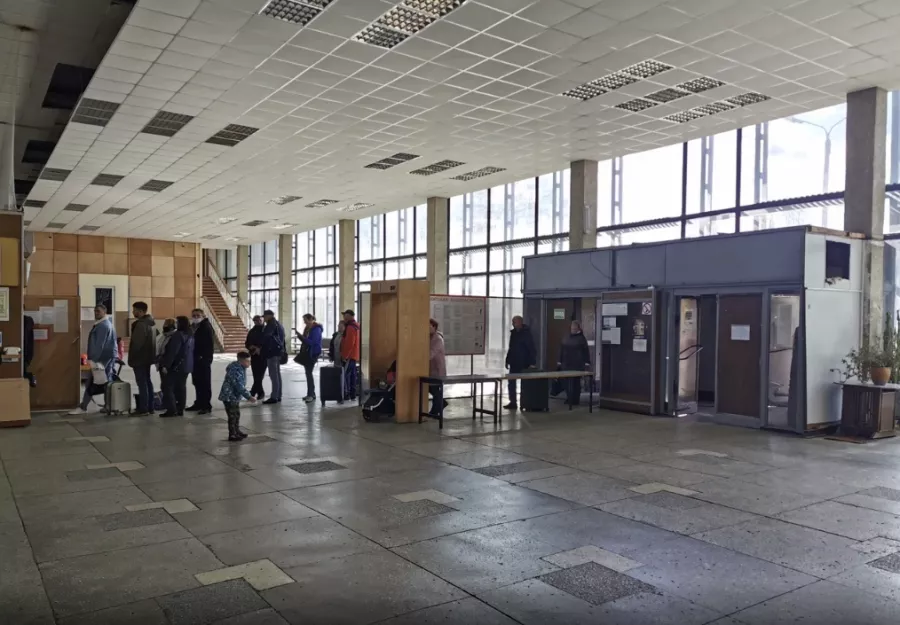 Аэропорт Комсомольск-на-Амуре в Комсомольск-на-Амуре: Купить билет, Аэропорт, Самолёт, Кафе, Билет, Рейс, Багаж, Чилим, Шасси, Турист, Лайнер,