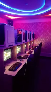 Компьютерный клуб "Shooter Game Zone"