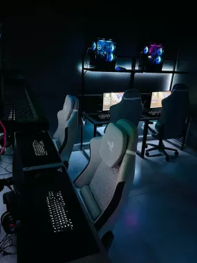 Компьютерный клуб "Rampage Esports Arena"