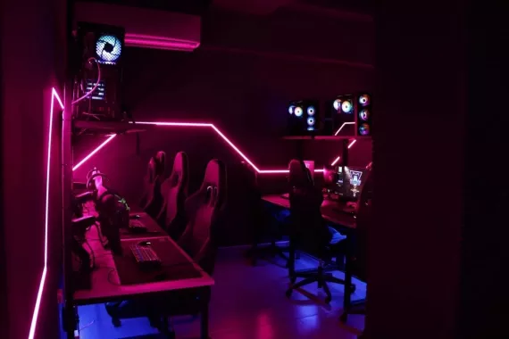 Компьютерный клуб "Rampage Esports Arena"