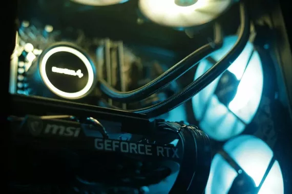 Компьютерный клуб "Rampage Esports Arena"