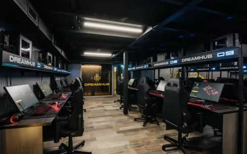 Компьютерный клуб Dreamhub  в  Астане