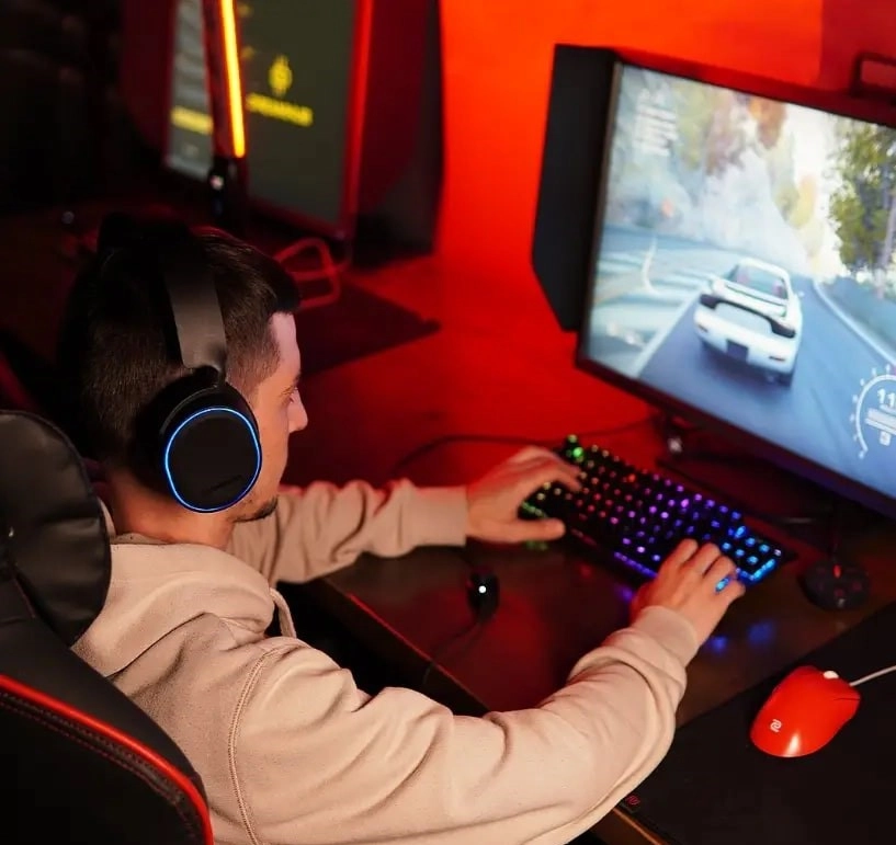 Компьютерный клуб Dreamhub в Астане: Киберспорт, Компьютерный клуб, Соревнования, IT сервисы, Игры,