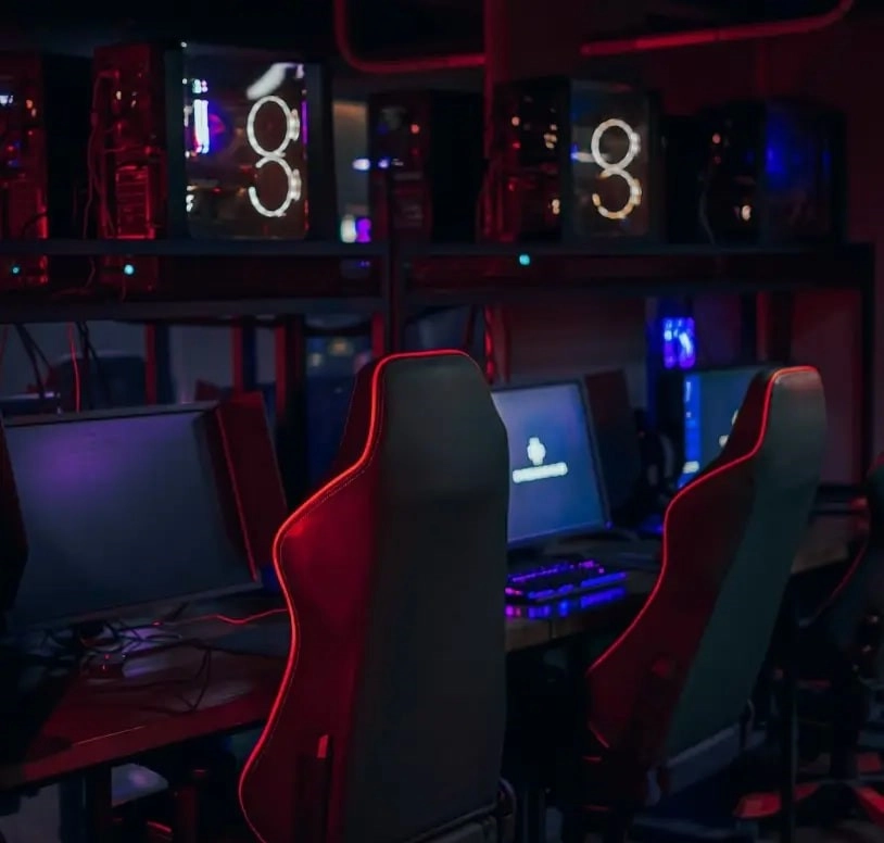 Компьютерный клуб Dreamhub в Астане: Киберспорт, Компьютерный клуб, Соревнования, IT сервисы, Игры,