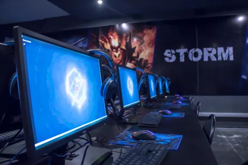 Кибер клуб Storm  в  Астане