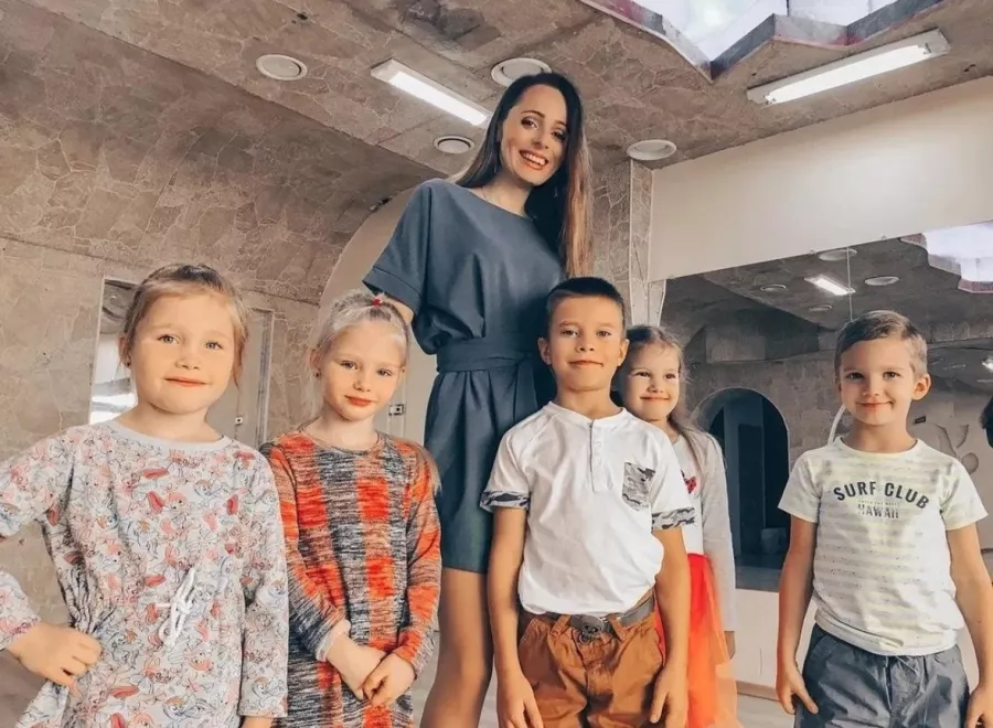 Модельное агентство Sun models в Санкт-Петербурге: Модельная школа , Модельное агентство , Школа моды , Показ мод, Я модель, Стать моделью , Кастинг, Фотопозирование ,