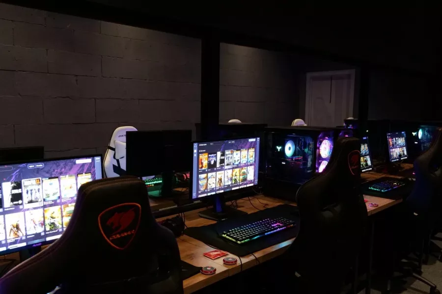 Компьютерный клуб Cube в Астане: Киберспорт, Games, Компьютерный клуб, Компьютер, Csgo, Dota, Команды, Соревнования, Ставкинакиберспорт, Друзья, Командалар, Ойындар, Жарыстар,