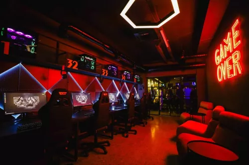 Кибер клуб Omg Cyber Zone  в  Баку
