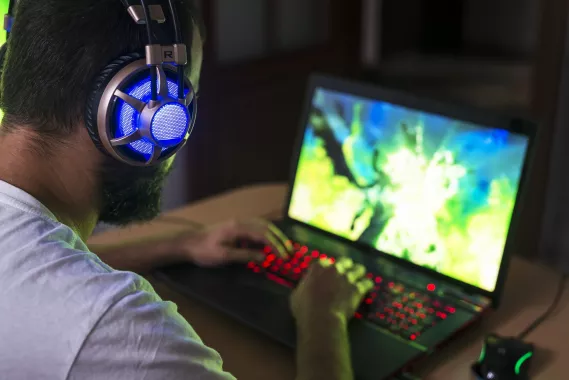 Компьютерный клуб "Marathon PlayStation"
