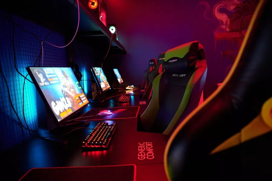 Кибер клуб Gonzo на Щорса в Белгороде: Киберспорт, Games, Компьютерный клуб, Компьютер, Csgo, Dota, Команды, Соревнования, Ставкинакиберспорт, Друзья,