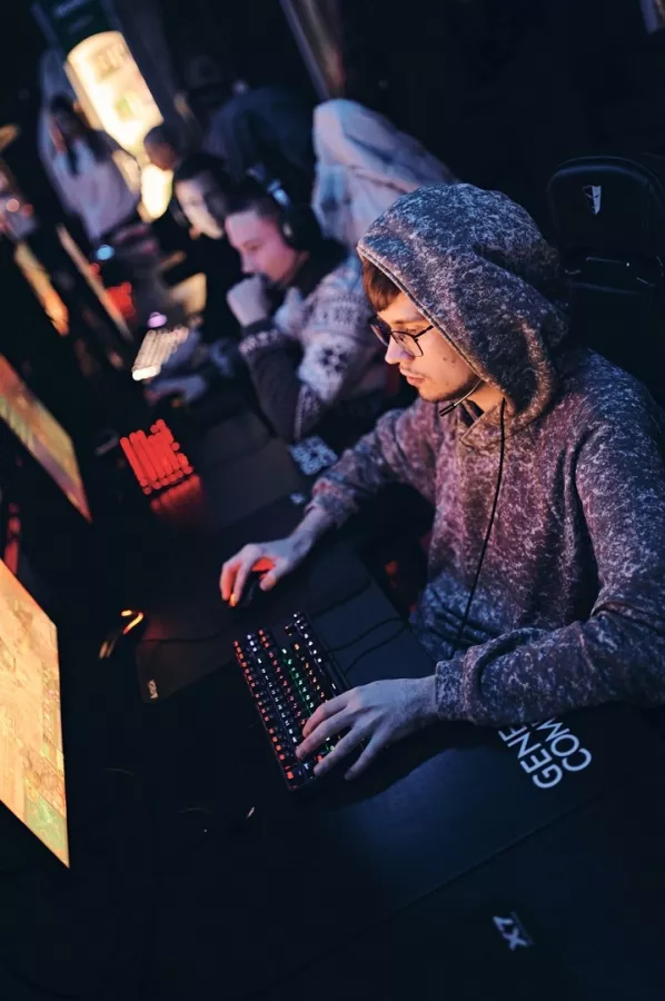 Кибер клуб Gonzo на Садовой в Белгороде: Киберспорт, Games, Компьютерный клуб, Компьютер, Csgo, Dota, Команды, Соревнования, Ставкинакиберспорт, Друзья,