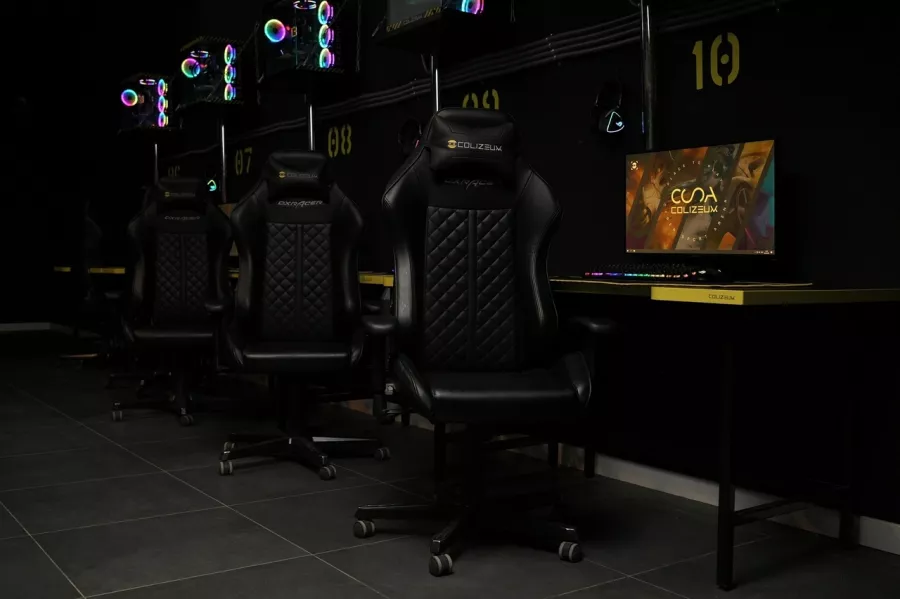 Кибер клуб Colizeum в Белгороде: Киберспорт, Games, Компьютерный клуб, Компьютер, Csgo, Dota, Команды, Соревнования, Ставкинакиберспорт, Друзья,