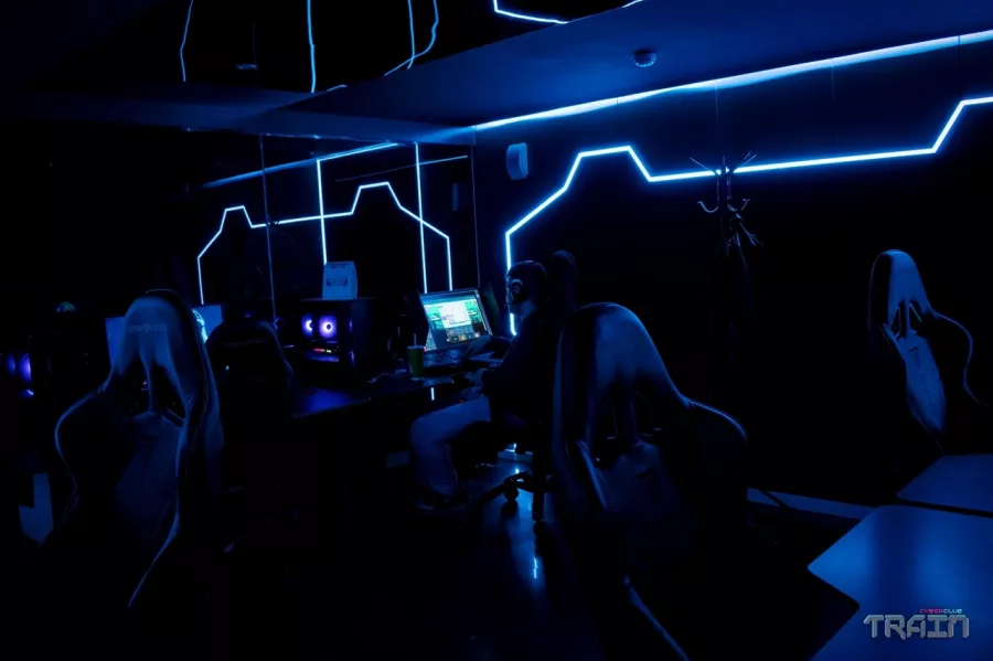 Кибер клуб Train в Санкт-Петербурге: Киберспорт, Games, Компьютерный клуб, Компьютер, Csgo, Dota, Команды, Соревнования, Ставкинакиберспорт, Друзья,