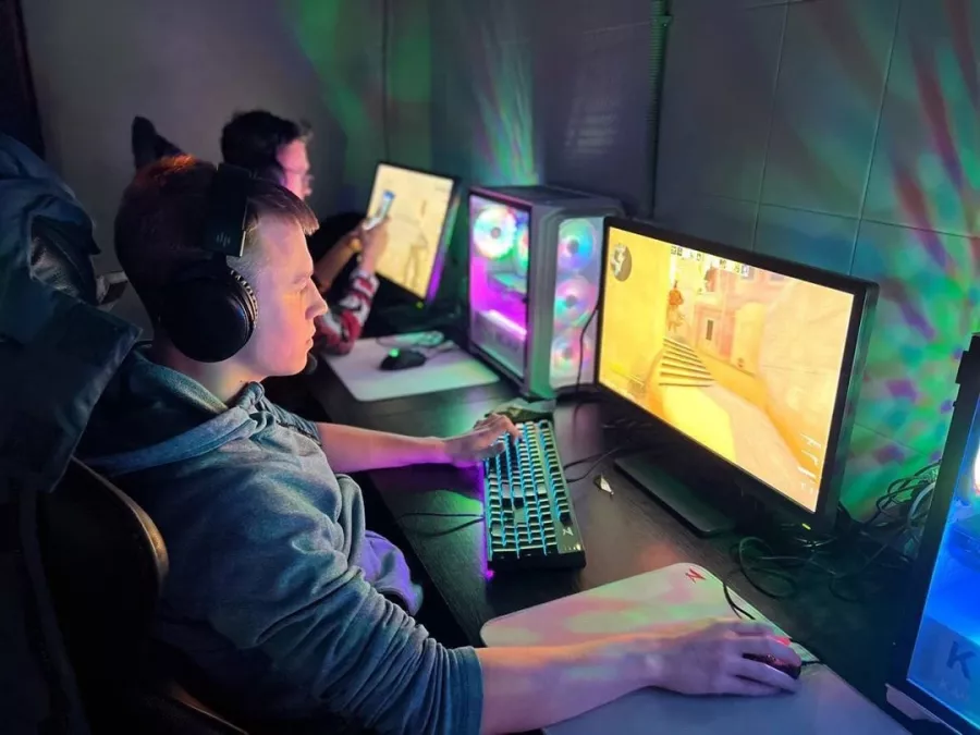 Кибер клуб 812 МГЦ в Санкт-Петербурге: Киберспорт, Games, Компьютерный клуб, Компьютер, Csgo, Dota, Команды, Соревнования, Ставкинакиберспорт, Друзья,